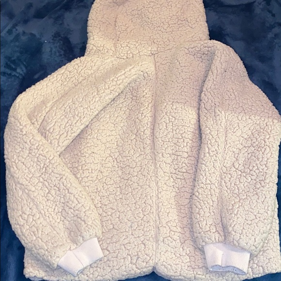 Teddy Jacket - Picture 2 of 3